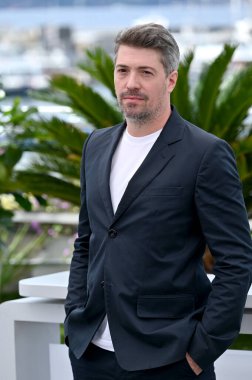 FRANSA, FRANSA. 18 Mayıs 2023: 76. Cannes Festivali 'nde Le Regne Animal' ın fotoğraf çekiminde Thomas Cailley