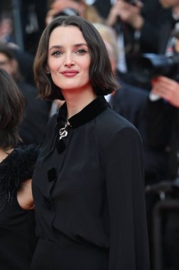 FRANSA, FRANSA. 23 Mayıs 2023, Charlotte Le Bon 76. Cannes Festivali 'ndeki Asteroid Şehri prömiyerinde.