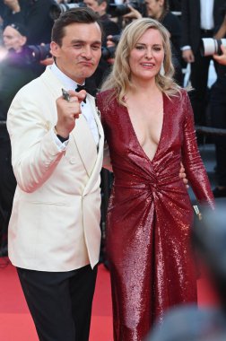 FRANSA, FRANSA. 23 Mayıs 2023: Rupert Friend & Aimee Mullins 76. Cannes Festivali 'nde Asteroid Şehri prömiyerinde