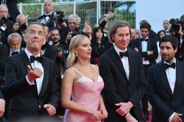 FRANSA, FRANSA. 23 Mayıs 2023: Tom Hanks, Scarlett Johansson, Wes Anderson & Jason Schwartzman Asteroid City 'nin 76. Festival de Cannes galasında