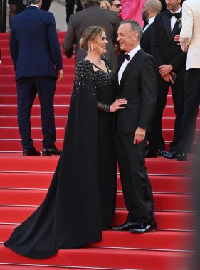 FRANSA, FRANSA. 23 Mayıs 2023: Rita Wilson & Tom Hanks 76. Cannes Festivali 'nde Asteroid City' nin galasında