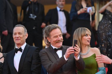 FRANSA, FRANSA. 23 Mayıs 2023: Tom Hanks, Bryan Cranston & Maya Hawke Asteroid City 'nin 76. Festivali' ndeki galasında