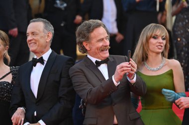 FRANSA, FRANSA. 23 Mayıs 2023: Tom Hanks, Bryan Cranston & Maya Hawke Asteroid City 'nin 76. Festivali' ndeki galasında