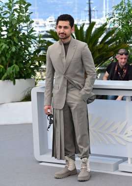 FRANSA, FRANSA. 23 Mayıs 2023, Amir El-Masry 76. Cannes Festivali 'nde Kulüp Sıfır' ın fotoğraf çekiminde.