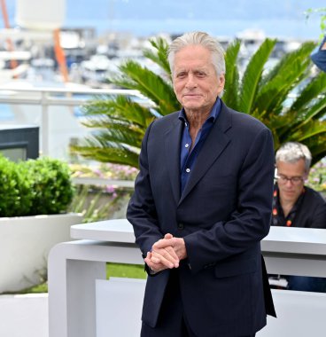 FRANSA, FRANSA. 16 Mayıs 2023: 76. Cannes Festivali 'ndeki Palme d' Or d 'Honneur için fotoğraf çekiminde Michael Douglas