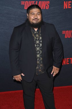 LOS ANGELES, CA. 26 Haziran 2023: Setaleki Manu Los Angeles 'taki The OutLaws için düzenlenen özel gösterimde