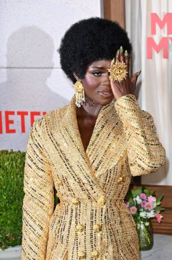 LOS ANGELES, CA. 28 Mart 2023: Jodie Turner-Smith Regency Village Tiyatrosu 'ndaki Cinayet Gizemi 2 galasında