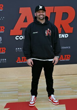 LOS ANGELES, CA. 27 Mart 2023: Josh Bordo Regency Village Tiyatrosu 'nun dünya prömiyerinde