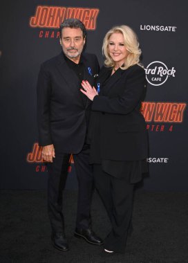 LOS ANGELES, CA. 20 Mart 2023 'te John Wick' in galasında Ian McShane ve Gwen Humble, Hollywood 'daki TCL Çin Tiyatrosu' nda 4.