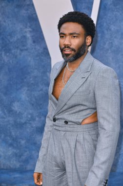 ÇOK HILLS, CA. 12 Mart 2023: Donald Glover Wallis Annenberg Merkezi 'ndeki Vanity Fair Oscar Partisi' nde.