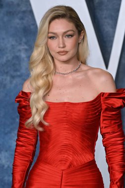 ÇOK HILLS, CA. 12 Mart 2023: Gigi Hadid, Wallis Annenberg Merkezi 'ndeki Vanity Fair Oscar Partisi' nde