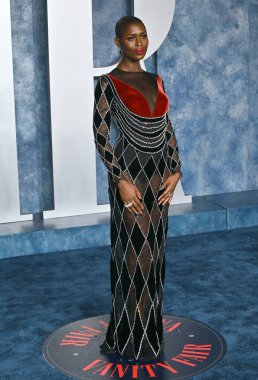 ÇOK HILLS, CA. 12 Mart 2023: Jodie Turner-Smith, Wallis Annenberg Merkezi 'ndeki Vanity Fair Oscar Partisi' nde.