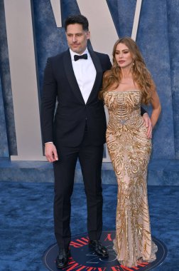 ÇOK HILLS, CA. 12 Mart 2023: Joe Manganiello ve Sofia Vergara Wallis Annenberg Merkezi 'ndeki Vanity Fair Oscar Partisi' nde