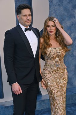 ÇOK HILLS, CA. 12 Mart 2023: Joe Manganiello ve Sofia Vergara Wallis Annenberg Merkezi 'ndeki Vanity Fair Oscar Partisi' nde