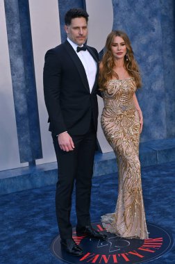 ÇOK HILLS, CA. 12 Mart 2023: Joe Manganiello ve Sofia Vergara Wallis Annenberg Merkezi 'ndeki Vanity Fair Oscar Partisi' nde