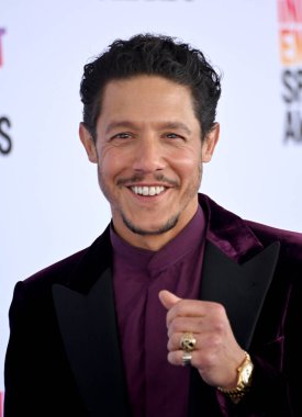 Santa Monica, CA 'da. 4 Mart 2023: Theo Rossi Santa Monica 'da Bağımsız Ruh Ödülleri' nde