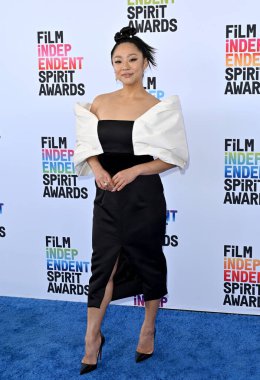 Santa Monica, CA 'da. 4 Mart 2023: Stephanie Hsu Santa Monica 'da Bağımsız Ruh Ödülleri' nde