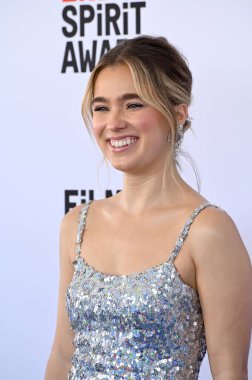 Santa Monica, CA 'da. 4 Mart 2023: Haley Lu Richardson Santa Monica 'da Bağımsız Ruh Ödülleri' nde