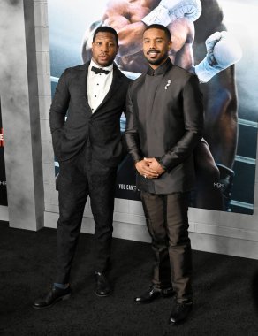 LOS ANGELES, CA. 27 Şubat 2023: Jonathan Majors ve Michael B. Jordan, Creed III 'ün Hollywood' daki TCL Çin Tiyatrosu 'ndaki galasında