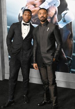 LOS ANGELES, CA. 27 Şubat 2023: Jonathan Majors ve Michael B. Jordan, Creed III 'ün Hollywood' daki TCL Çin Tiyatrosu 'ndaki galasında