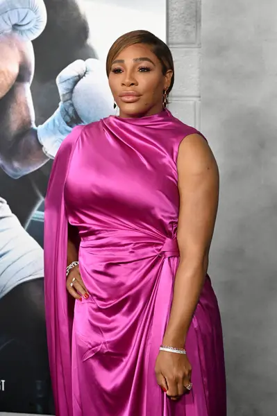 LOS ANGELES, CA. 27 Şubat 2023: Serena Williams Creed III 'ün Hollywood' daki TCL Çin Tiyatrosu 'ndaki galasında