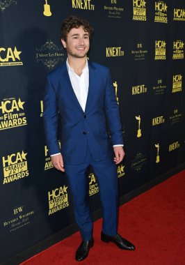 LOS ANGELES, CA. 24 Şubat 2023: 2023 HCA Film Ödülleri 'nde Gabriel LaBelle Beverly Wilshire Oteli' nde