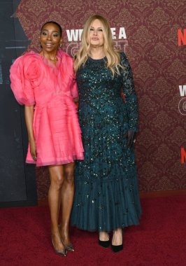 LOS ANGELES, CA. 22 Şubat 2023: Erica Ash ve Jennifer Coolidge 