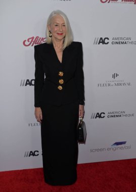 LOS ANGELES, ABD. 15 Şubat 2024 Helen Mirren, Beverly Hilton 'da düzenlenen 37. Yıllık Amerikan Sineması Ödülleri' nde.