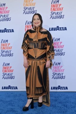 Santa Monica, ABD 'de. 25 Şubat 2024: Lily Gladstone Santa Monica 'da 2024 Film Bağımsız Ruh Ödülleri' nde