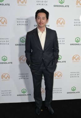 LOS ANGELES, ABD. 25 Şubat 2024: Steven Yeun, Dolby Tiyatrosu 'nda 2024 Yapımcılar Birliği Ödülleri