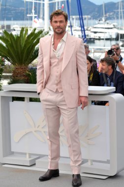 FRANSA, FRANSA. 16 Mayıs 2024: Chris Hemsworth Furiosa A Mad Max Saga 'da 77. Cannes Festivali' nde fotoğraf çekimi
