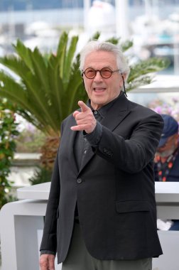 FRANSA, FRANSA. 16 Mayıs 2024, Furiosa A Mad Max Saga 'daki George Miller, Cannes Festivali' ndeki fotoğraf çekimi.