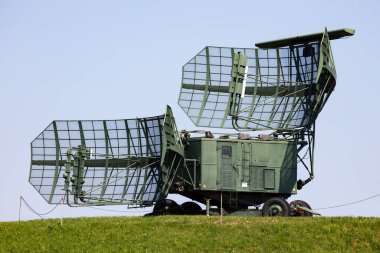 Antenli Sovyet ve Rus askeri radar istasyonu. Hava savunması. Modern ordu endüstrisi.