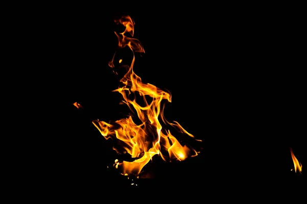 炎の質感 燃焼材料の背景 効果パターンを燃やせ 炎とトーチの壁紙 熱と煙の背景 爆発と熱い背景 — ストック写真