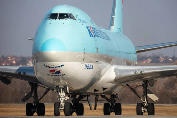 Βουδαπέστη Ουγγαρία Νοεμβρίου 2021 Korean Air Cargo Boeing 747 400 — Φωτογραφία Αρχείου