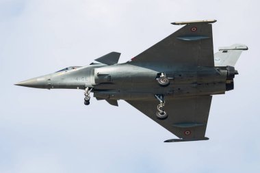 Ostrava, Çek Cumhuriyeti - 13 Eylül 2018: Askeri savaş uçağı hava üssünde. Hava Kuvvetleri uçuş operasyonu. Havacılık ve uçak. Hava savunması. Askeri endüstri. Uç ve uç.