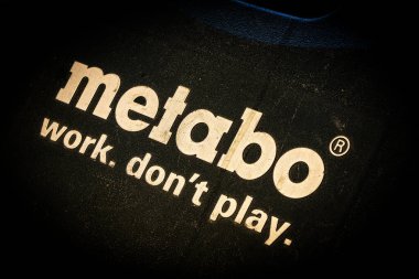 Siofok, Macaristan - 4 Şubat 2019: Metabo endüstriyel logosu. İnşaat ve inşaat endüstrisi. İş aleti. Ürün fotoğrafı ve fotoğraf.