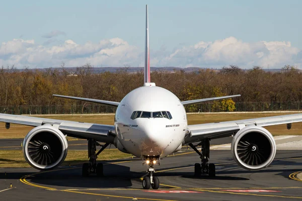 stock image Budapest, Hungary - November 11, 2017: Emirates passenger plane at airport. Schedule flight travel. Aviation and aircraft. Air transport. Global international transportation. Fly and flying.