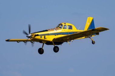 Cakovec, Hırvatistan - 10 Haziran 2018: Hava üssünde özel misyon uçağı. Hava Kuvvetleri uçuş operasyonu. Havacılık ve uçak. İtfaiyeciler ve itfaiyeciler. Askeri endüstri. Uç ve uç.