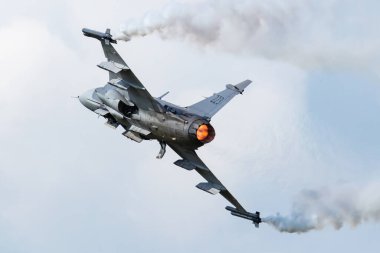 Zeltweg, Avusturya - 3 Eylül 2022: İsveç Hava Kuvvetleri SAAB JAS 39 Gripen. Askeri savaş uçağı hava üssünde. Uçuş operasyonu. Havacılık ve uçak. Hava savunması. Uç ve uç.
