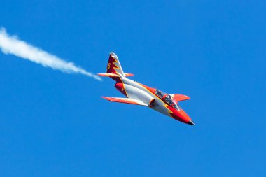 Zeltweg, Avusturya - 4 Eylül 2019: İspanyol Hava Kuvvetleri Patrulla Aguila akrobatik gösteri ekibi. Havacılık ve uçak. Hava kuvvetleri. Askeri endüstri. Uç ve uç.