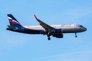 Münih, Almanya - 30 Ağustos 2016: Aeroflot yolcu uçağı havaalanında. Uçuş planını ayarlayın. Havacılık ve uçak. Hava ulaşımı. Küresel uluslararası ulaşım. Uç ve uç.