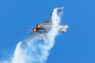 Zeltweg, Avusturya - 7 Eylül 2024: Avusturya Hava Kuvvetleri Eurofighter Typhoon savaş uçağı hava üssünde. Uçak uçuş manevrası. Uçuş operasyonu. Askeri havacılık. Hava savunması.