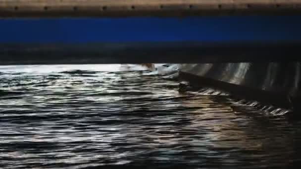 运载乘客及车辆的渡轮的海底部分 — 图库视频影像