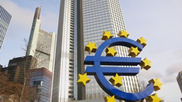 Euro Sign Sculpture Frankfurt Germany — Wideo stockowe