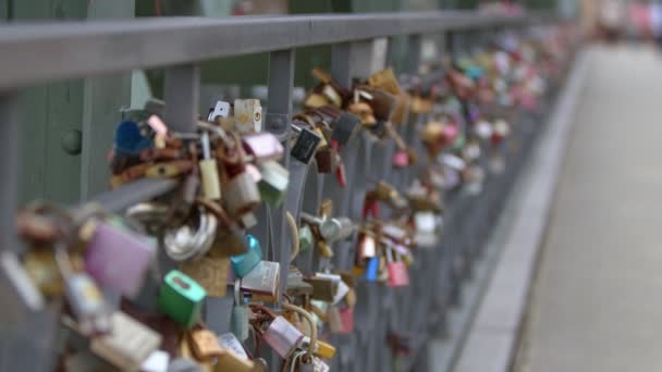 Love Lock Bridge Frankfurt Germany — Stock videók