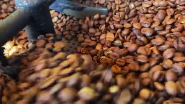 Aromatique Brown Coffee Beans Dans Torréfaction Machine Concept Nourriture Boisson — Video