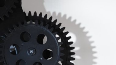 Soyut Retro Tamirci Endüstriyel Saatleri Döndürüyor