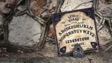 Ruhsal Korkunç Cadılık Ouija Tahtası Açık Hava Kavramında
