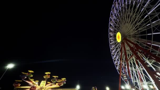 Parc Attractions Happy Times Place Nuit — Video